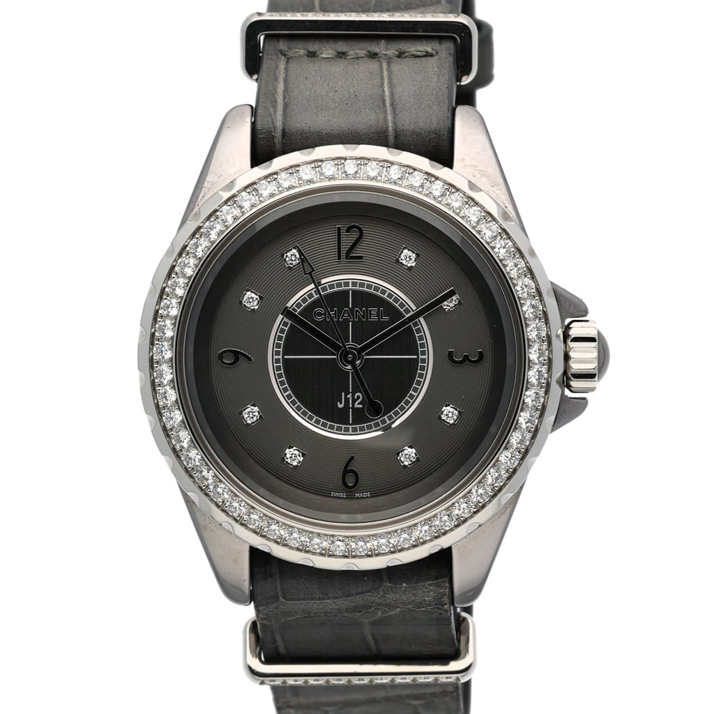 Chanel J12