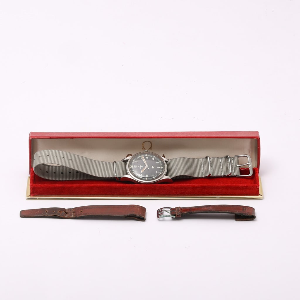 Omega MILITARY BROAD ARROW 6B/542