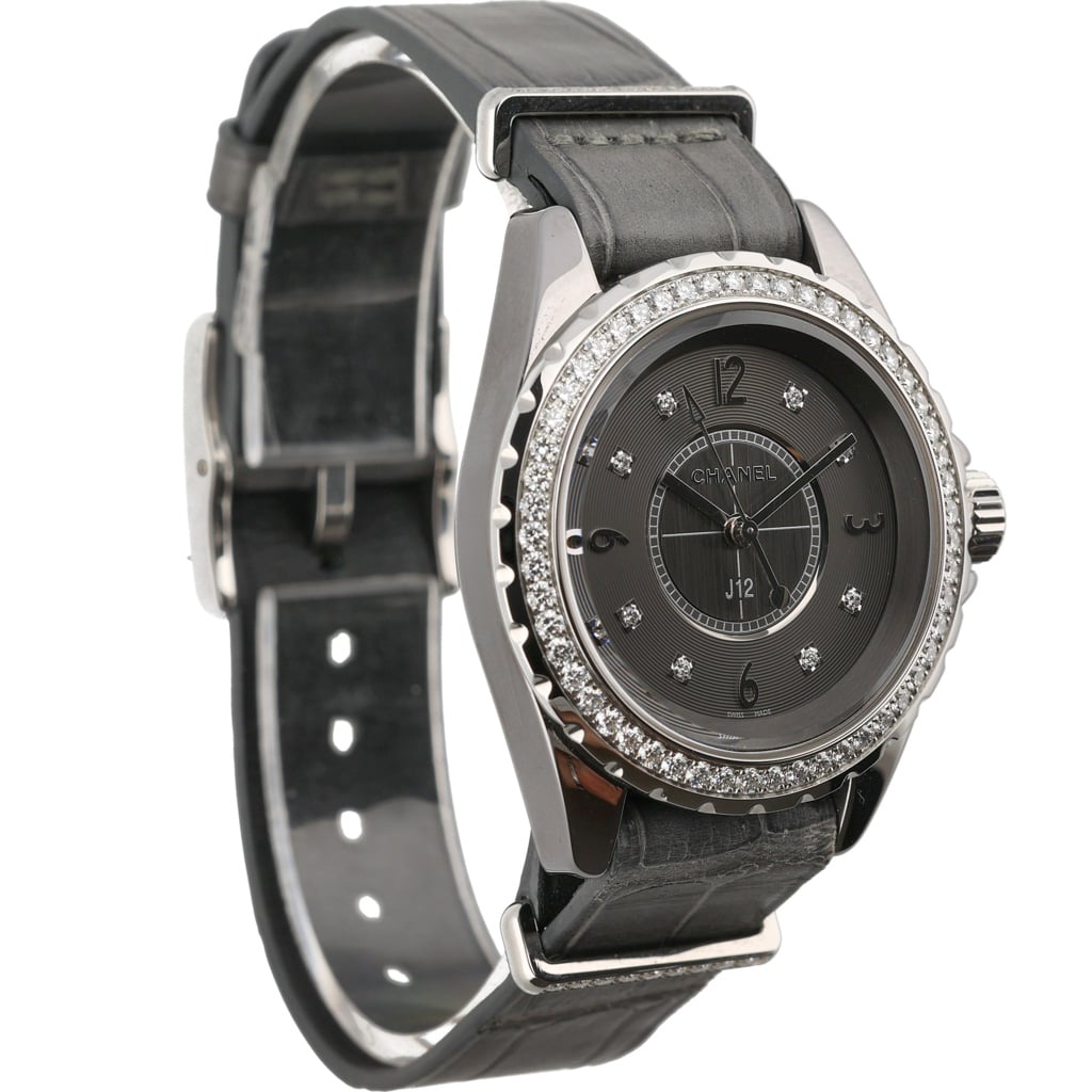 Chanel J12