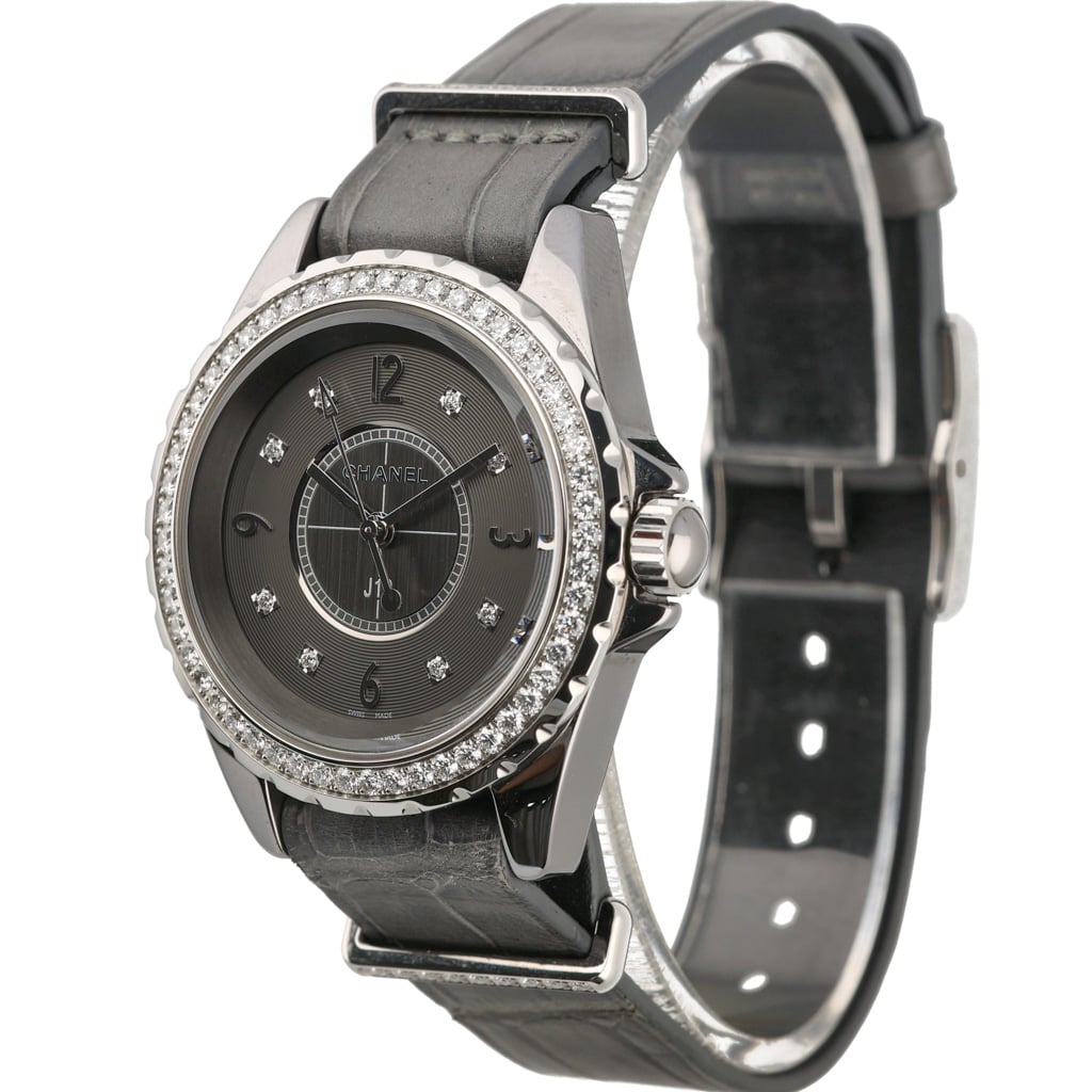 Chanel J12