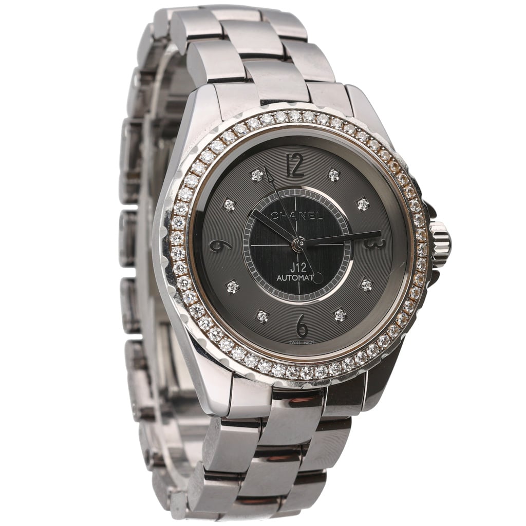 Chanel J12