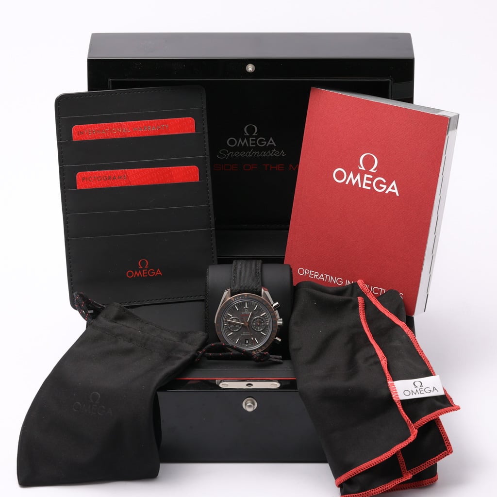 Omega SPEEDMASTER DARK SIDE OF THE MOON
