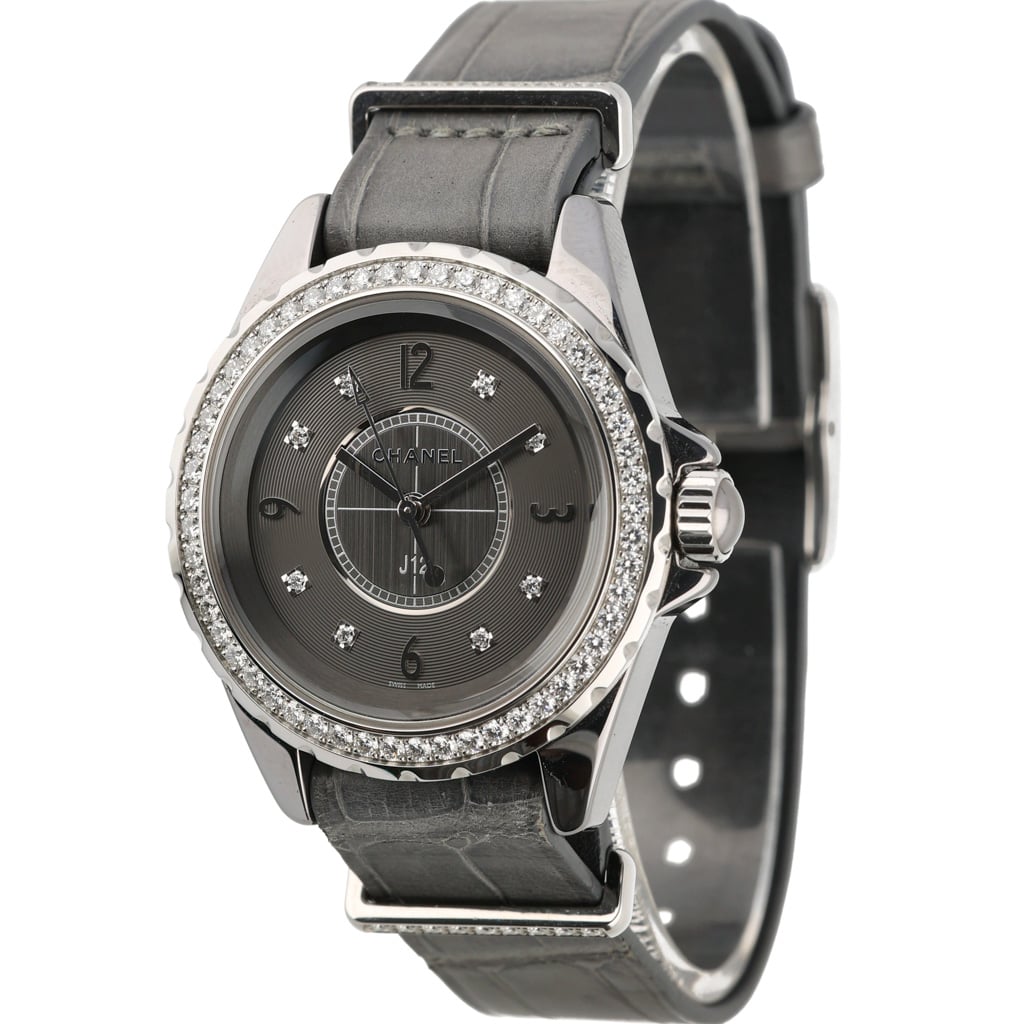Chanel J12